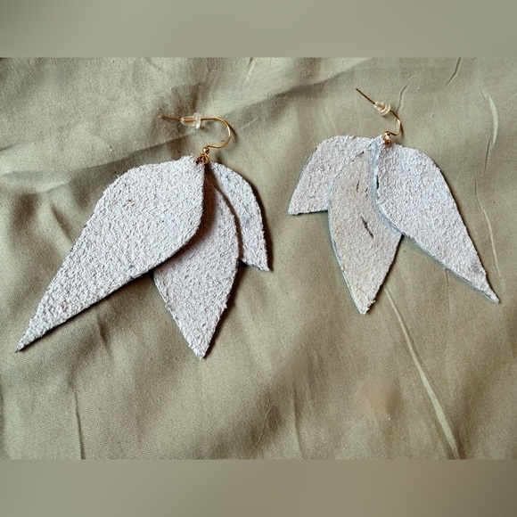 Sseko Noonday Handcrafted Gold Metallic Leather Leaf Earrings - Picture 4 of 4